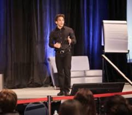 Arman Sadeghi Artificial Intelligence Researcher Speaker