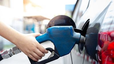 CAA Manitoba survey finds rising gas prices are impacting how Manitobans drive, travel and spend this summer featured image